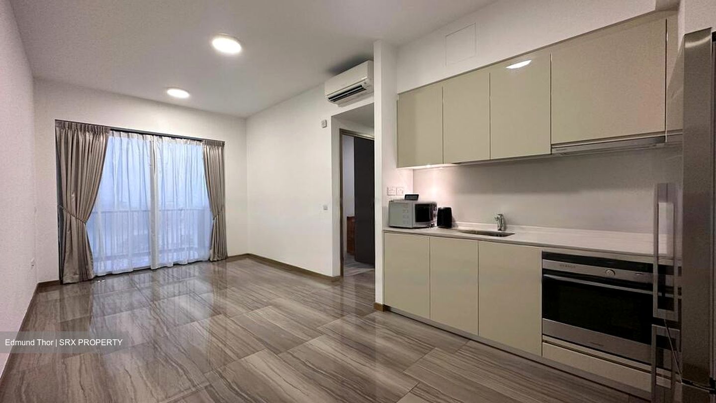 Lakeville (D22), Condominium #468532501